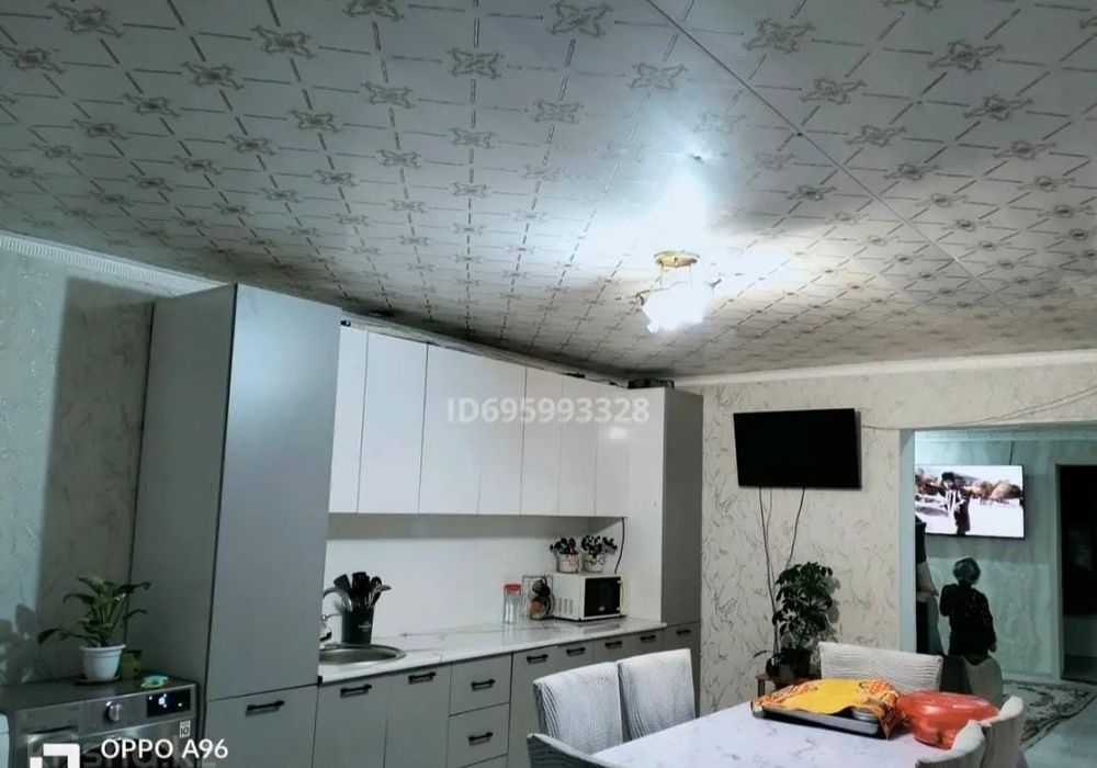 Продам 5ти ком. саманный дом