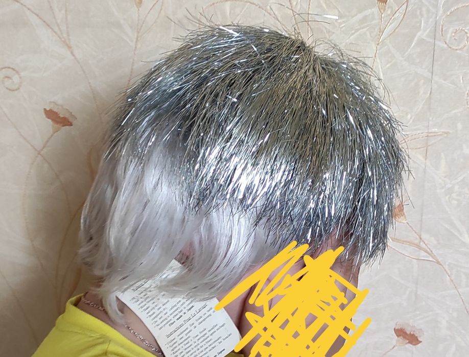 Парик женский белый с серебром