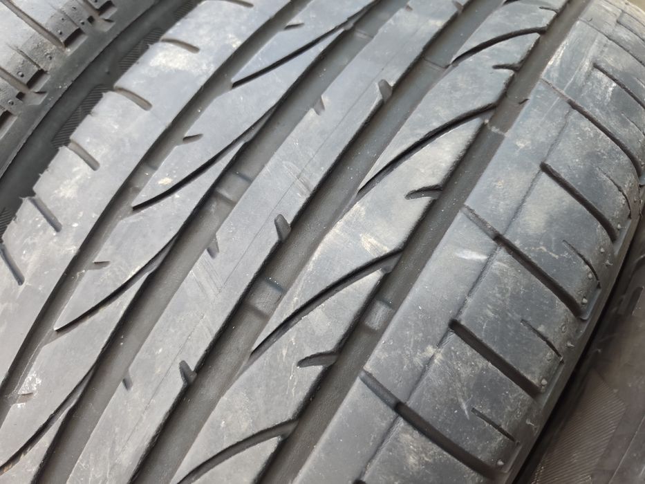235/65/17" 3броя Bridgestone dueler h/p, dot0422,6mm