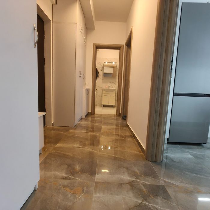 Ofer spre închiriere apartament 2 camere