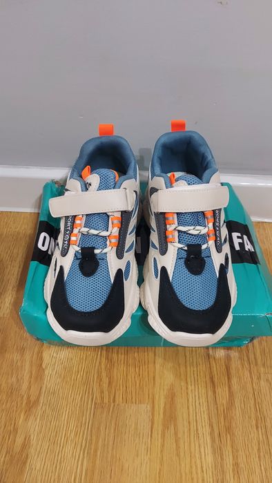 Продам красовки новые