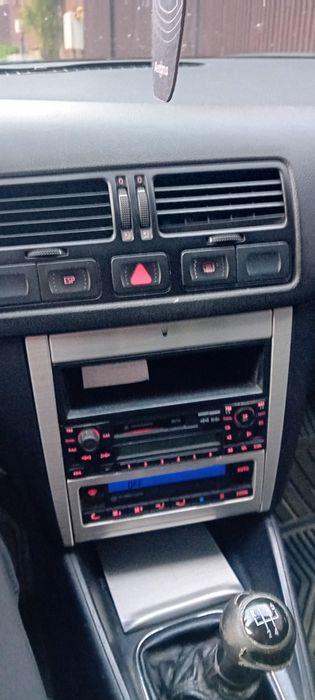VOLKSWAGEN Bora 2002 — imagine 2