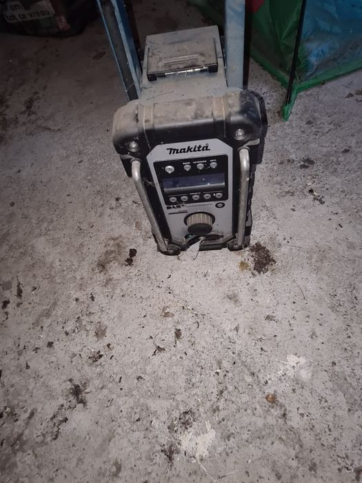 Vând scule electrice