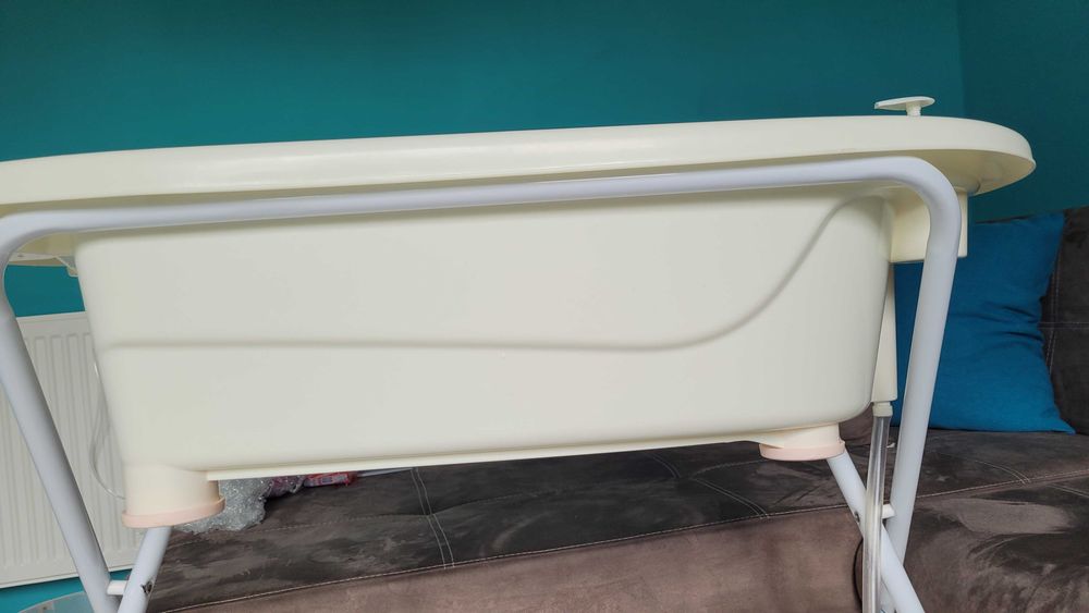 Вана със стойка Cangaroo