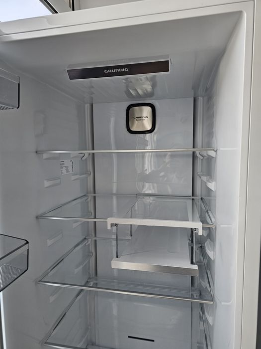 Хладилник Grundig