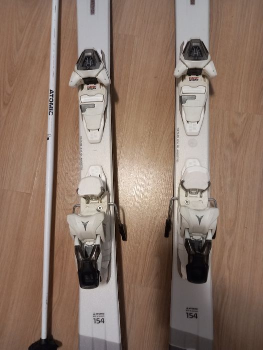 Дамски ски Atomic 154см