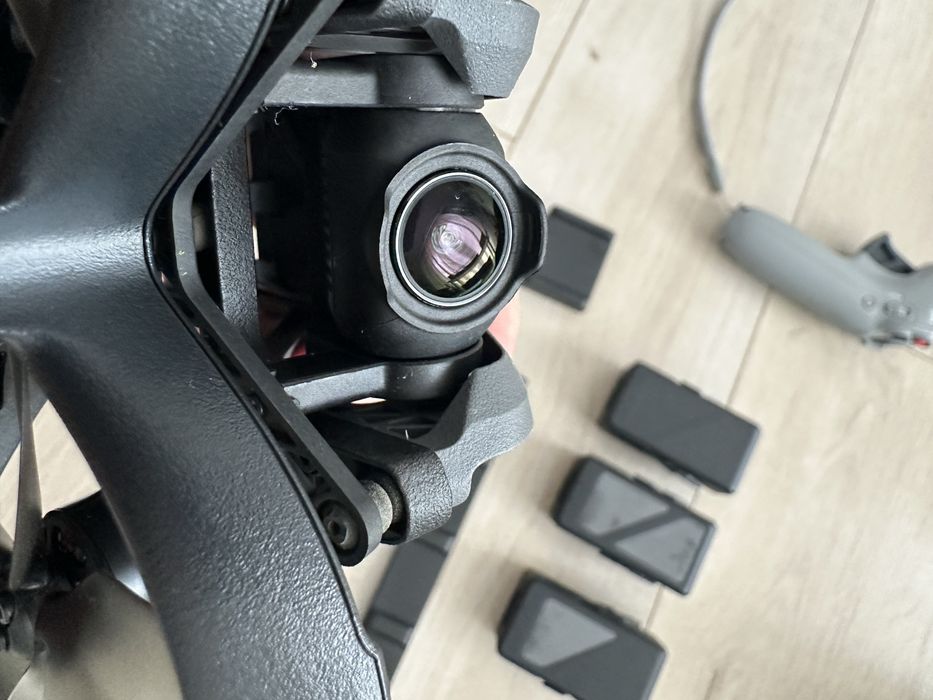 DJI Avata + Fly More Kit ca NOUA