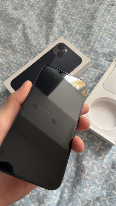 Продается Iphone 13