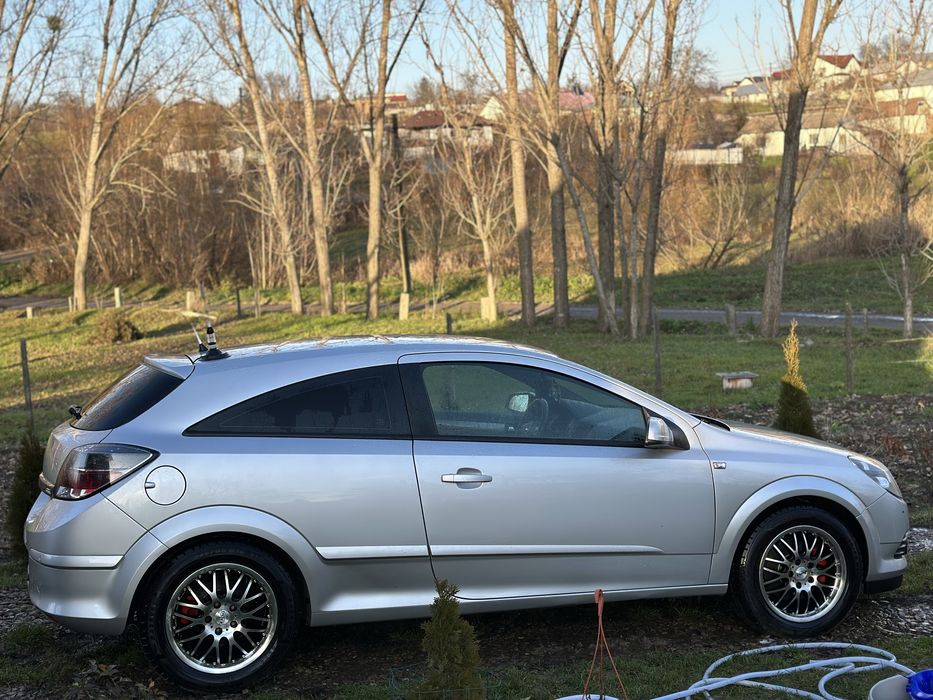 Opel astra h GTC