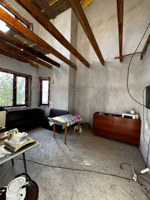 Срочно Продаётся Дом участок в Мирабадском районе.