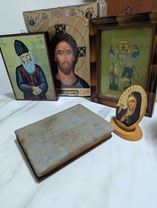 Icoană veche sfințită – Sfântul Pantelimon – piesă rară de colecție