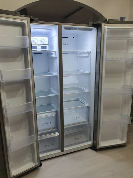 Frigider samsung Syde by Syde RS66N8100S9