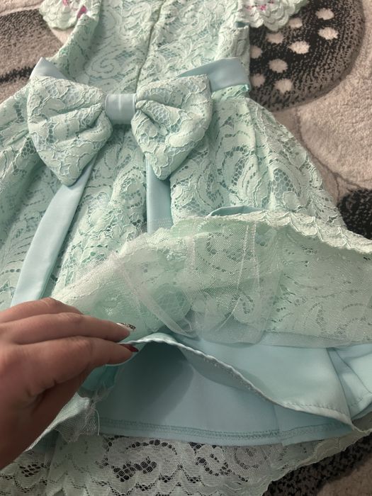 Детска дантелена рокличка