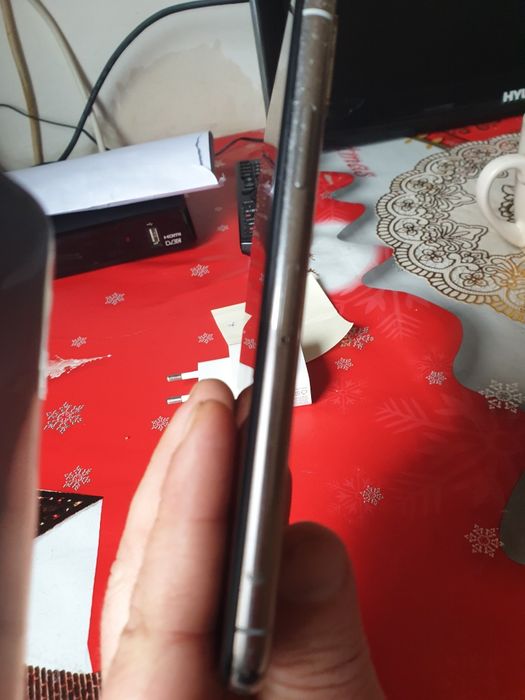 Vind IPhone 10s utilizat