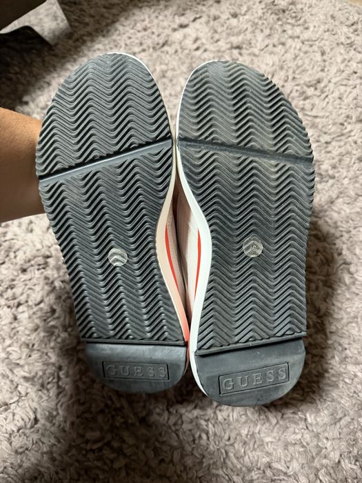 Маратонки GUESS