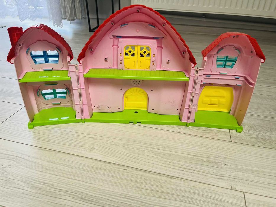 Casă de păpuși plastic
