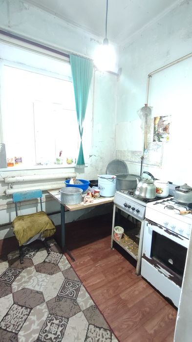 10 ханалы Жер жай сатылады.Домга алмастырыу варианты бар.Цена договорн