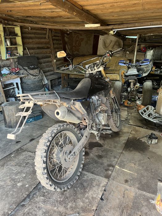 Продам эндуро 250 кубов