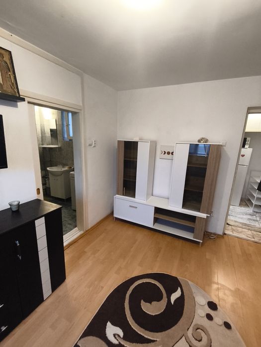 Inchiriez Ap2 cam semidec Mangalia