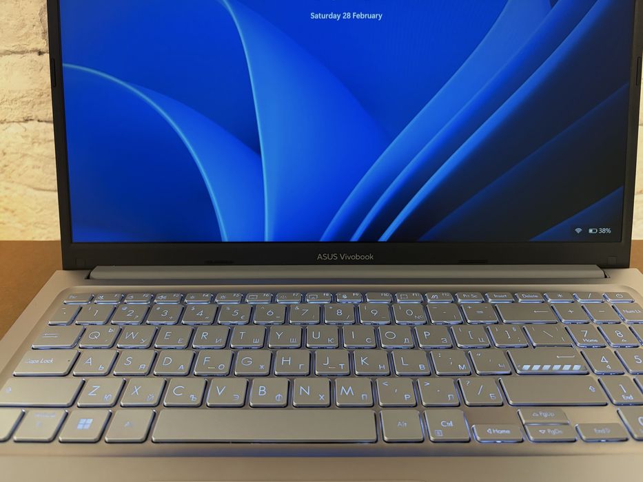 ASUS Vivobook 15 X1504VA