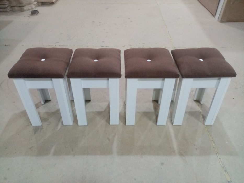 Продам новые табуретки!