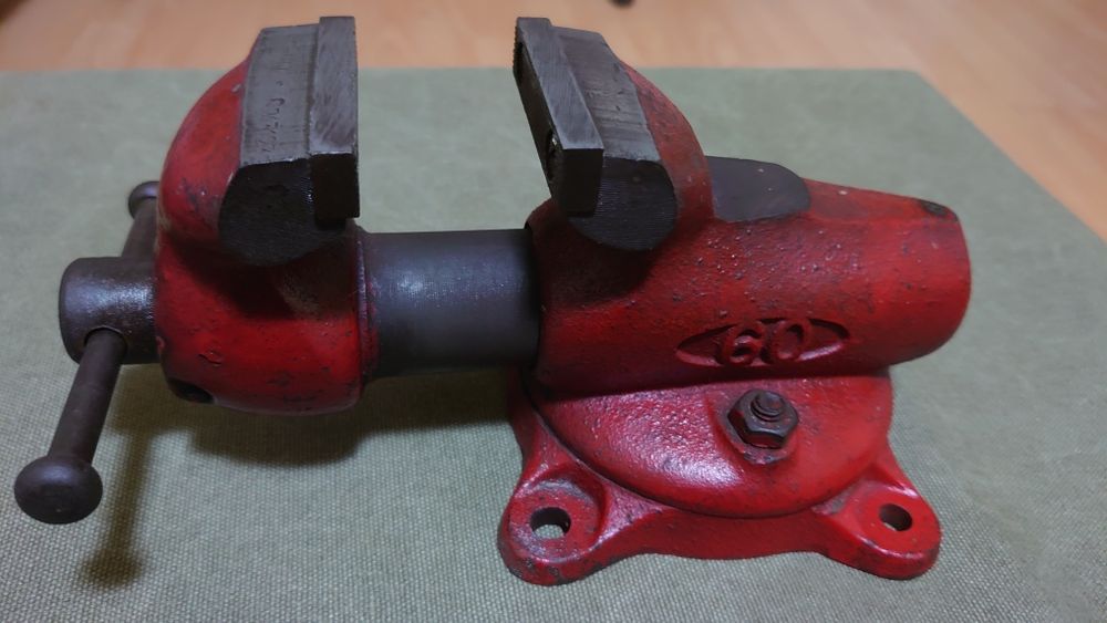 Menghina YORK 60 - Wilton Baby Bullet Vise