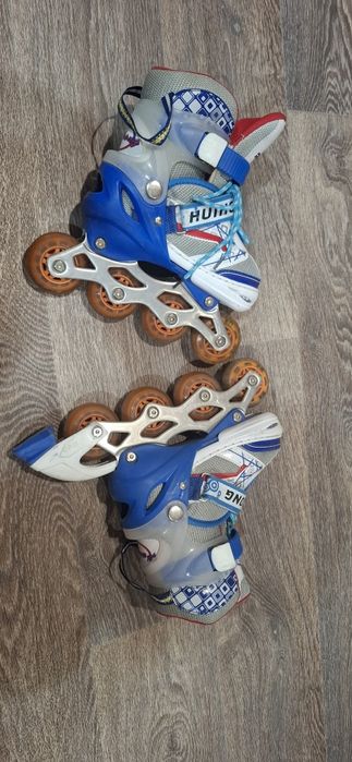 В продаже ролики детские