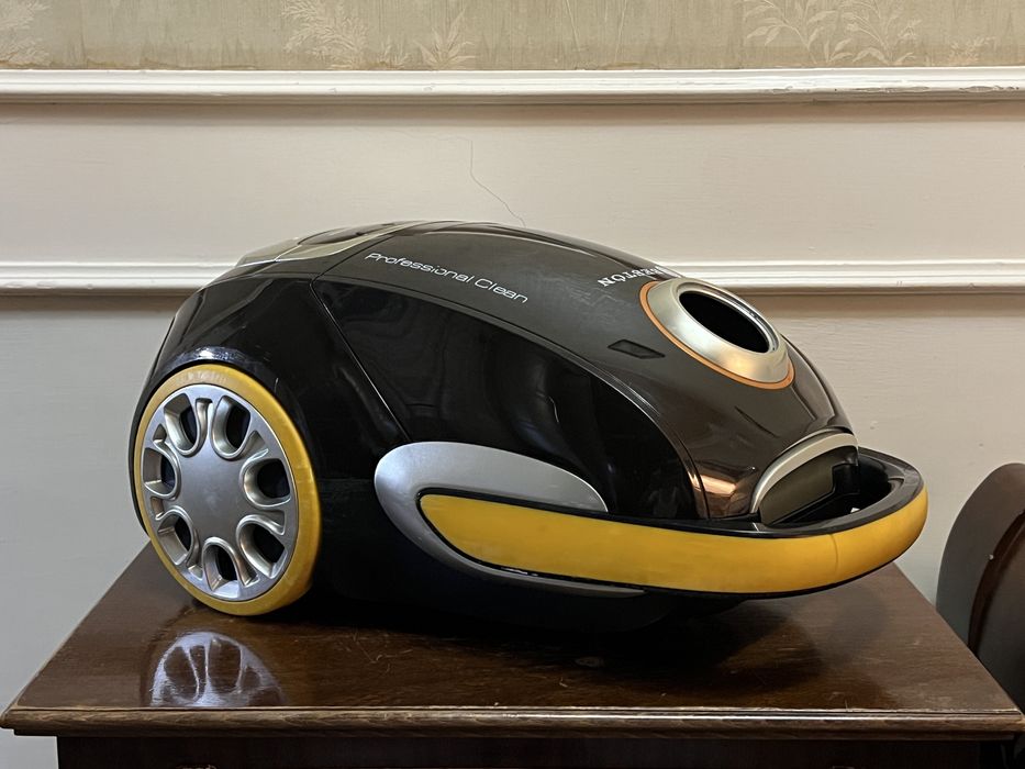 Пылесос Beston VCB6020-B