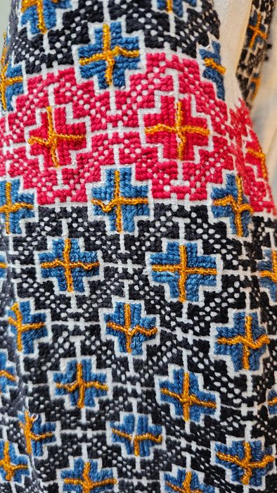 costum traditional de Gorj