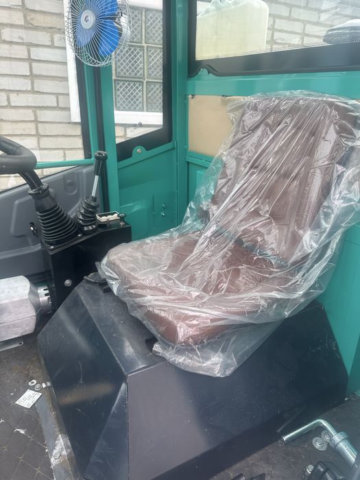 Продам фронтальный погрузчик Talant 932