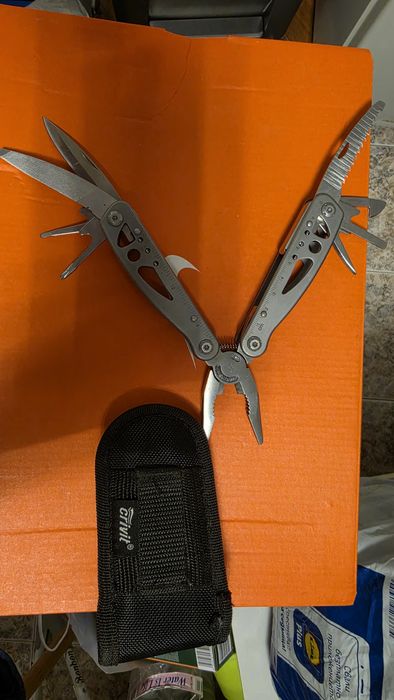 Безконтактен тестер за напрежение Parkside,клещи Crivit и крушки Osram