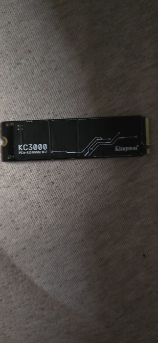 продам ssd m2 диск kingston на 1 тб