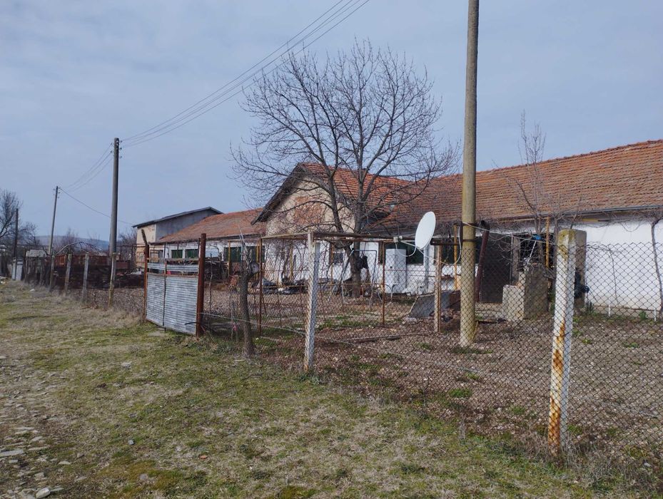 Продава се Къща в Ивайловград - 700 кв.м за 59 €/кв.м - Снимка #5