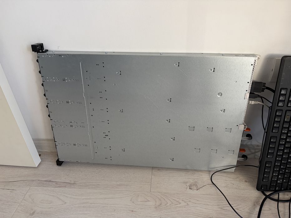 Server Dell PowerEdge R630 | 64 vCPUs | 128GB RAM | NVMe Samsung 980 PRO | Factură + TVA Deductibil*