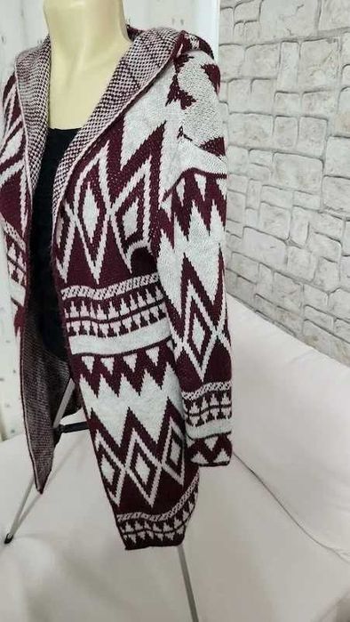 Cardigan dama marimea M cred,lana si alpaca,stare f buna