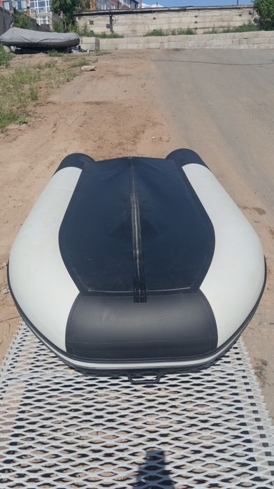 Лодка пвх Ривьера 3200