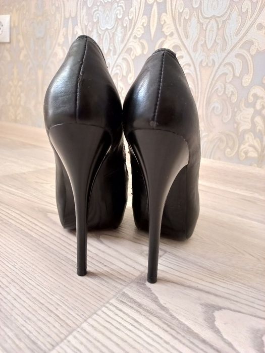 Вечерние туфли размер 38