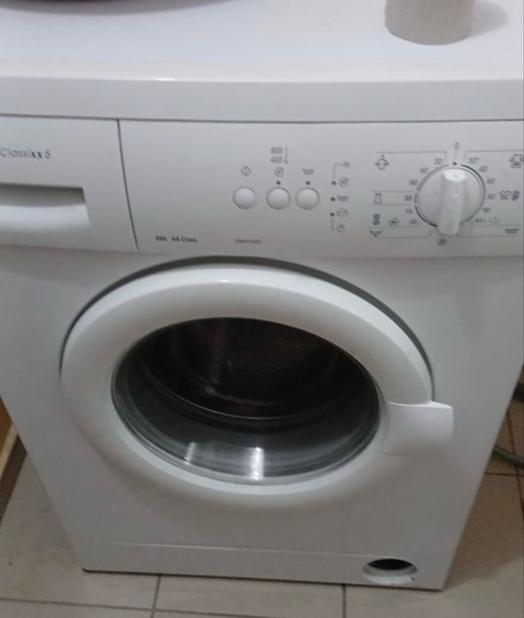 Продам б/у стиральную машину