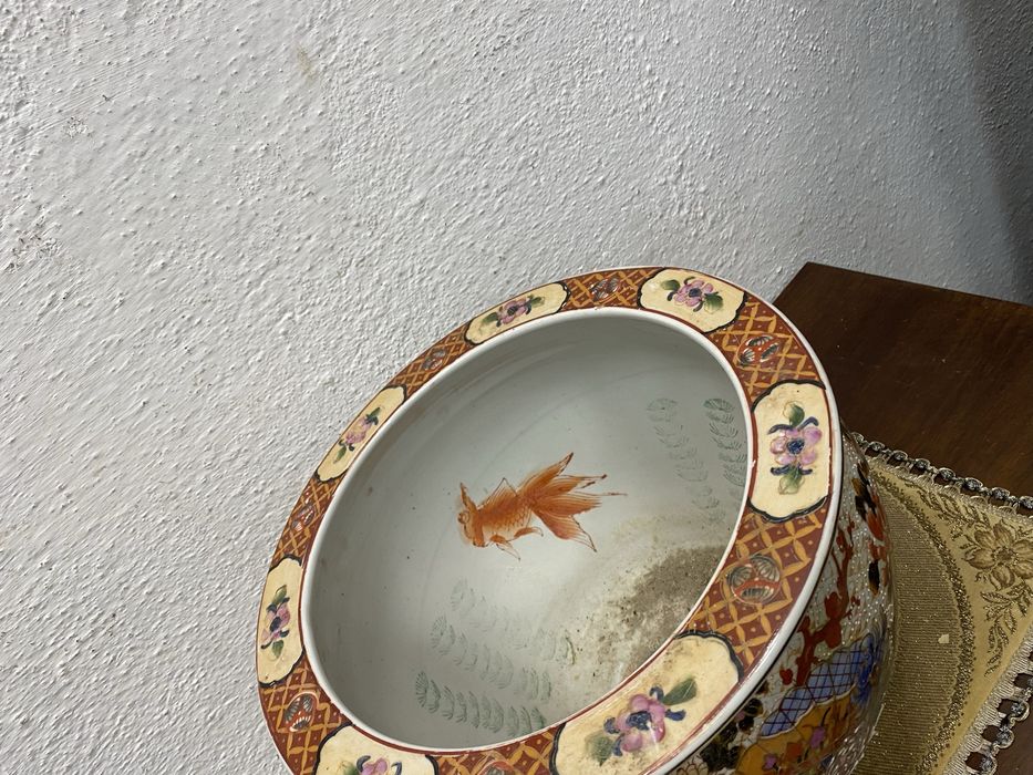 Голяма китайска кашпа от порцелан