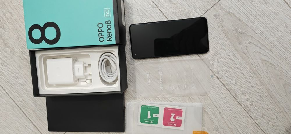 Oppo reno 8 5G NOU