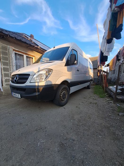 Vând Mercedes sprinter