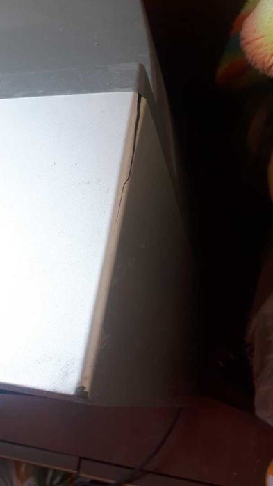 Продается телевизор на запчасти