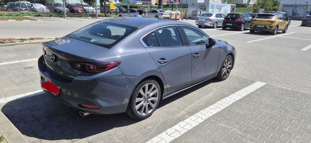 MAZDA 3 2022 — imagine 2