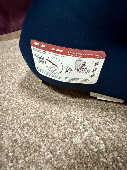 Înălțător auto copil ISOFIX 22–36 kg Grupa III – 2 bucăți stare f buna