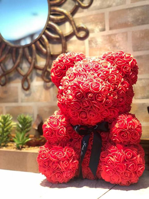 Мече от рози 20см 25см 40см мечета от рози в Кутия с Панделка 6 цвята!