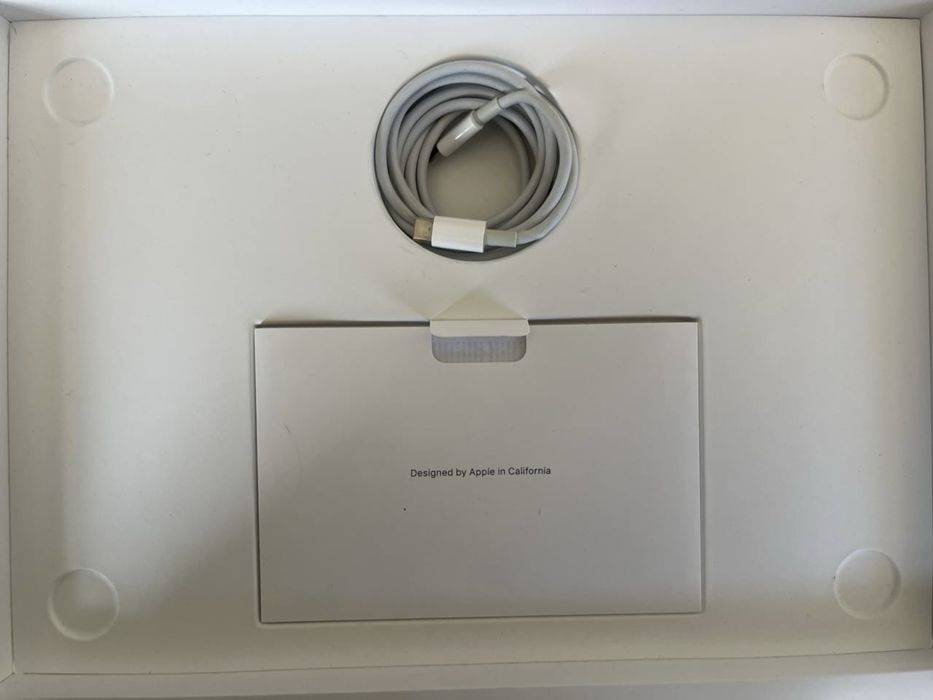 продам макбук macbook pro 13 m1