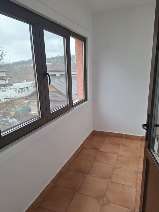 Inchiriez apartament 2 camere