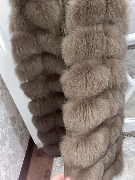 Продам жилетку песец