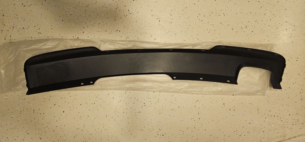 Difuzor BMW seria 5 F10 F11 M-pachet