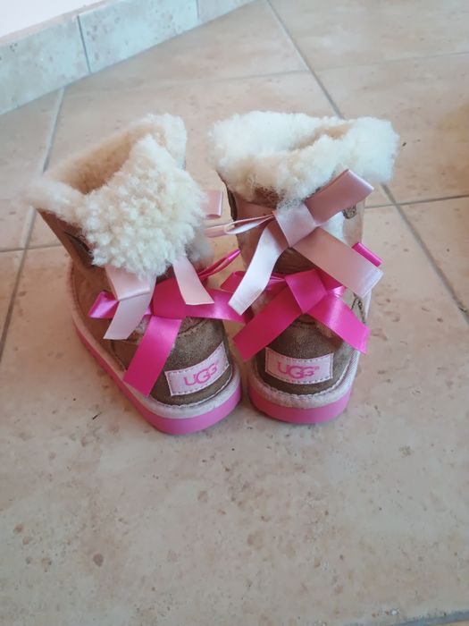 Детски апрески UGG 26 номер